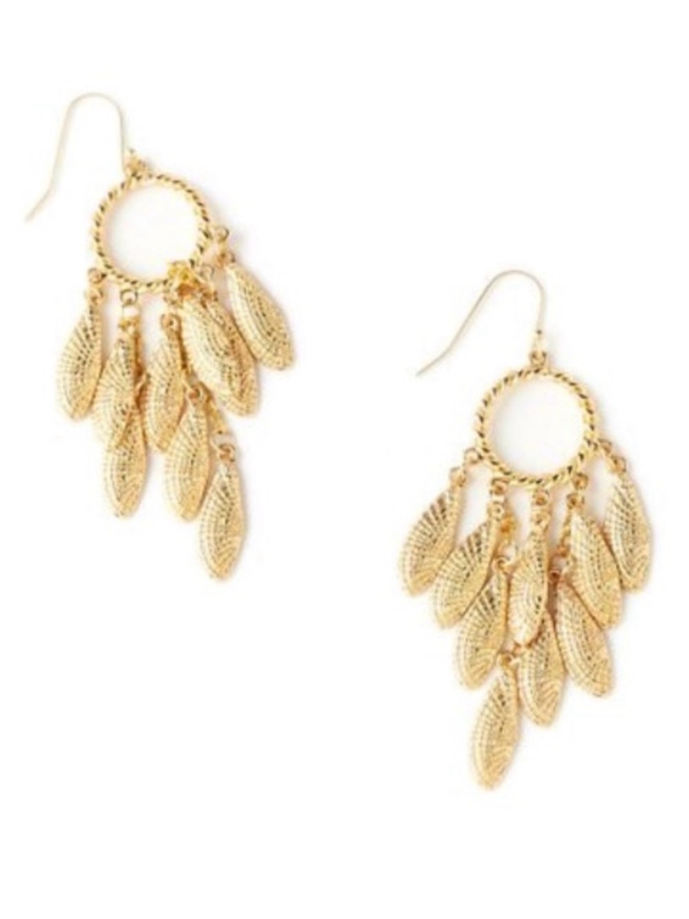 Lilly Pulitzer she shells earrings new in box never worn